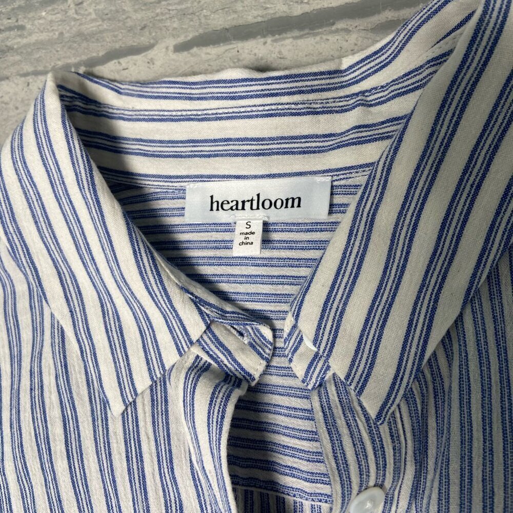 Heartloom Twist Front Hem Button Down Shirt Blue White Striped Blouse Size Small - Picture 2 of 8